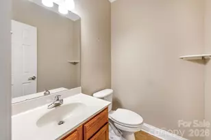 896 W Pointe Dr, Asheville, NC 28806 - Photo 17
