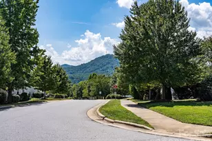 896 W Pointe Dr, Asheville, NC 28806 - Photo 25