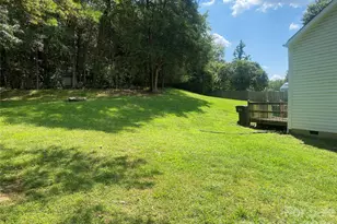 11101 Deerpath Ct, Charlotte, NC 28262 - Photo 33