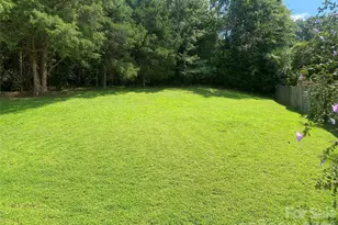 11101 Deerpath Ct, Charlotte, NC 28262 - Photo 29