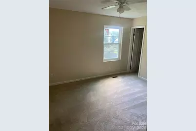 11101 Deerpath Court, Charlotte, NC 28262 - Photo 15