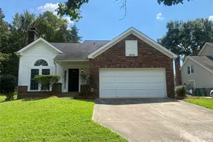 11101 Deerpath Ct, Charlotte, NC 28262 - Photo 31