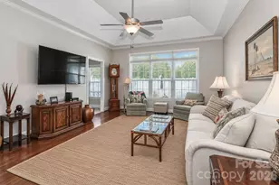 908 Davie Ave, Statesville, NC 28677 - Photo 9