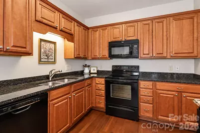908 Davie Avenue #C, Statesville, NC 28677 - Photo 15