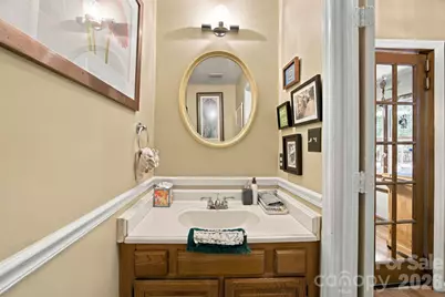 6134 Hickory Forest Drive, Charlotte, NC 28277 - Photo 17