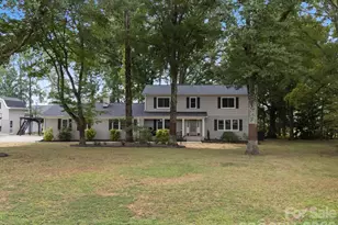 133 Franklin Dr, Mooresville, NC 28115 - Photo 1