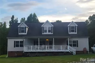 415 Maye St, Wingate, NC 28174 - Photo 3