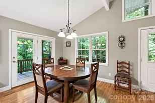 336 Hidden Creek Ln, Burnsville, NC 28714 - Photo 9