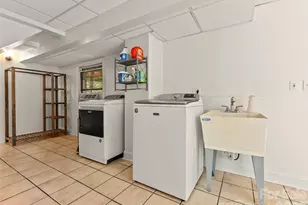 1 Kenilworth Rd, Asheville, NC 28803 - Photo 33
