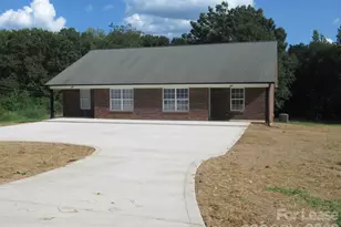 822 Horseshoe Lake Rd, Lincolnton, NC 28092 - Photo 3
