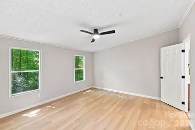 190 Pinewood Knoll Drive, Hendersonville, NC 28739 - Photo 7