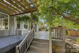 9014 Pickering Grove Ln, Charlotte, NC 28216 - Photo 3