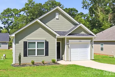 725 N McFarland Street, Gastonia, NC 28054 - Photo 1