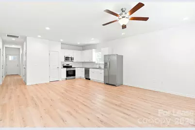 725 N McFarland Street, Gastonia, NC 28054 - Photo 5