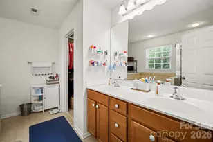 5705 Mossdale Ln, Charlotte, NC 28278 - Photo 19