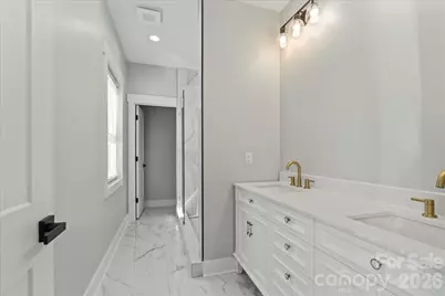 543 30th Avenue NW, Hickory, NC 28601 - Photo 15