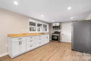 2383 Dutch Cove Rd, Canton, NC 28716 - Photo 5