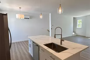 2100 Bombay Wy, Charlotte, NC 28208 - Photo 5