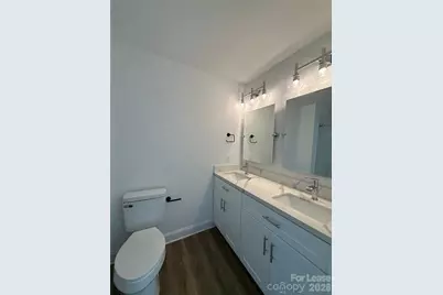 2100 Bombay Way, Charlotte, NC 28208 - Photo 9