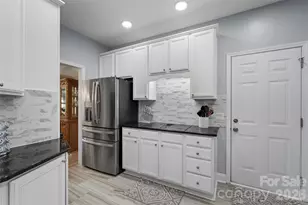 2612 Albatross Ln, Stallings, NC 28104 - Photo 5