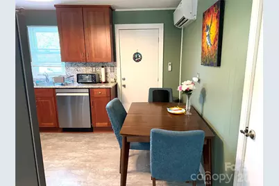 703 Stage Street NW, Lenoir, NC 28645 - Photo 3
