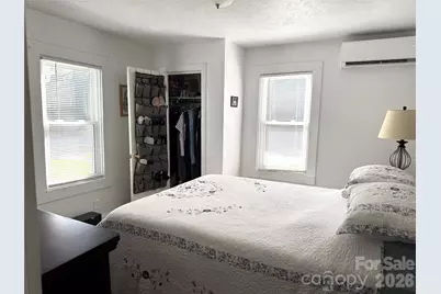703 Stage Street NW, Lenoir, NC 28645 - Photo 9