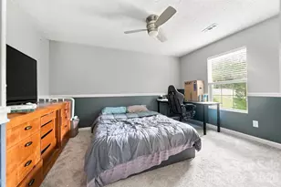 717 2nd St Pl SW, Conover, NC 28613 - Photo 9