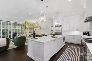 2428 Vail Ave, Charlotte, NC 28207 - Photo 7