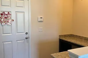 10413 Honeyfur Ct, Charlotte, NC 28278 - Photo 9