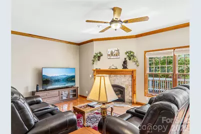 16 Hobe Crest, Hendersonville, NC 28792 - Photo 7