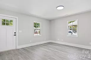 125 Oregon St, Charlotte, NC 28208 - Photo 9