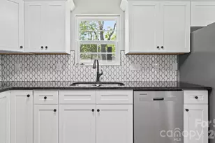 125 Oregon St, Charlotte, NC 28208 - Photo 15