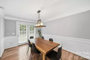3801 Melshire Ln, Charlotte, NC 28269 - Photo 13