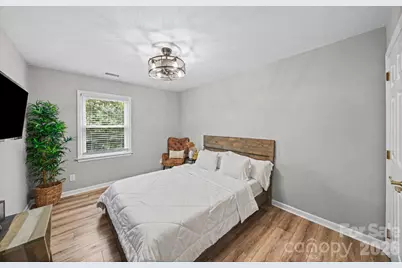 3801 Melshire Lane, Charlotte, NC 28269 - Photo 25