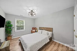 3801 Melshire Ln, Charlotte, NC 28269 - Photo 25