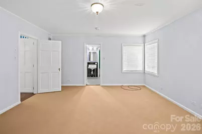 1858 Queens Road W, Charlotte, NC 28207 - Photo 47