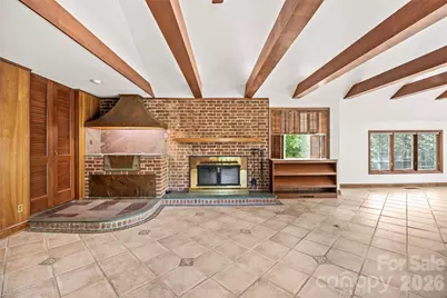 1858 Queens Road W, Charlotte, NC 28207 - Photo 35
