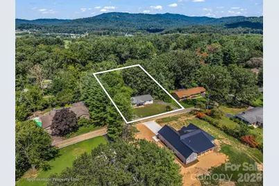 3208 Florida Drive, Hendersonville, NC 28792 - Photo 29