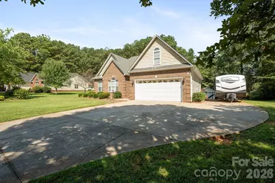 136 Gibralter Point Road, Dallas, NC 28034 - Photo 3