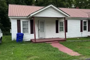 304 and 306 E 1st St, Lexington, NC 27292 - Photo 1