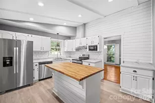 511 Morning Dale Rd, Matthews, NC 28105 - Photo 9