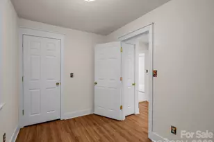 160 E Howard St, Tryon, NC 28782 - Photo 13
