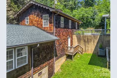 160 E Howard Street, Tryon, NC 28782 - Photo 29