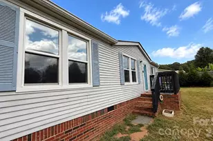 1868 Ellick Dr, Newton, NC 28658 - Photo 3