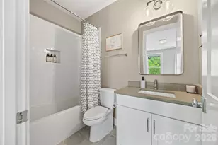 4017 Plaza Row Ct, Charlotte, NC 28205 - Photo 23