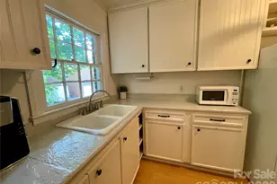 652 Davie Ave, Statesville, NC 28677 - Photo 7