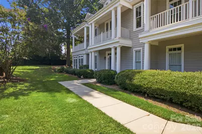 1056 The Glen Street, Statesville, NC 28677 - Photo 3