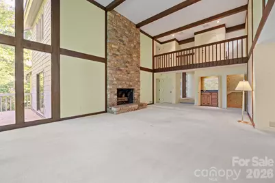 955 19th Avenue NW, Hickory, NC 28601 - Photo 7