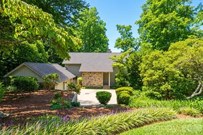 955 19th Avenue NW, Hickory, NC 28601 - Photo 3