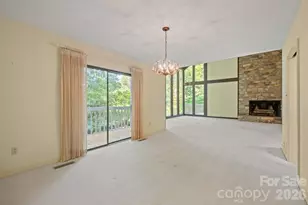 955 19th Ave NW, Hickory, NC 28601 - Photo 11